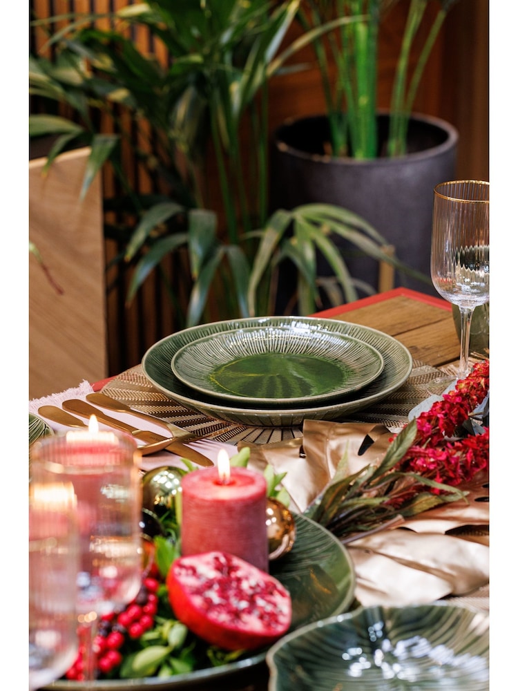 Mikasa Set of 4 Green Jardin Stoneware Patterned Side Plate - Image 2 of 6 Mikasa Set of 4 Green Jardin Stoneware Patterned Side Plate - Image 2 of 6