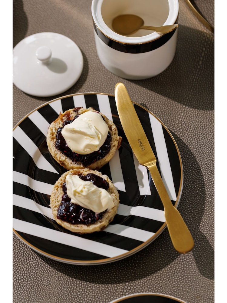 Mikasa Set of 4 White Luxe Deco with Gold Rim Side Plate - Image 1 of 6
