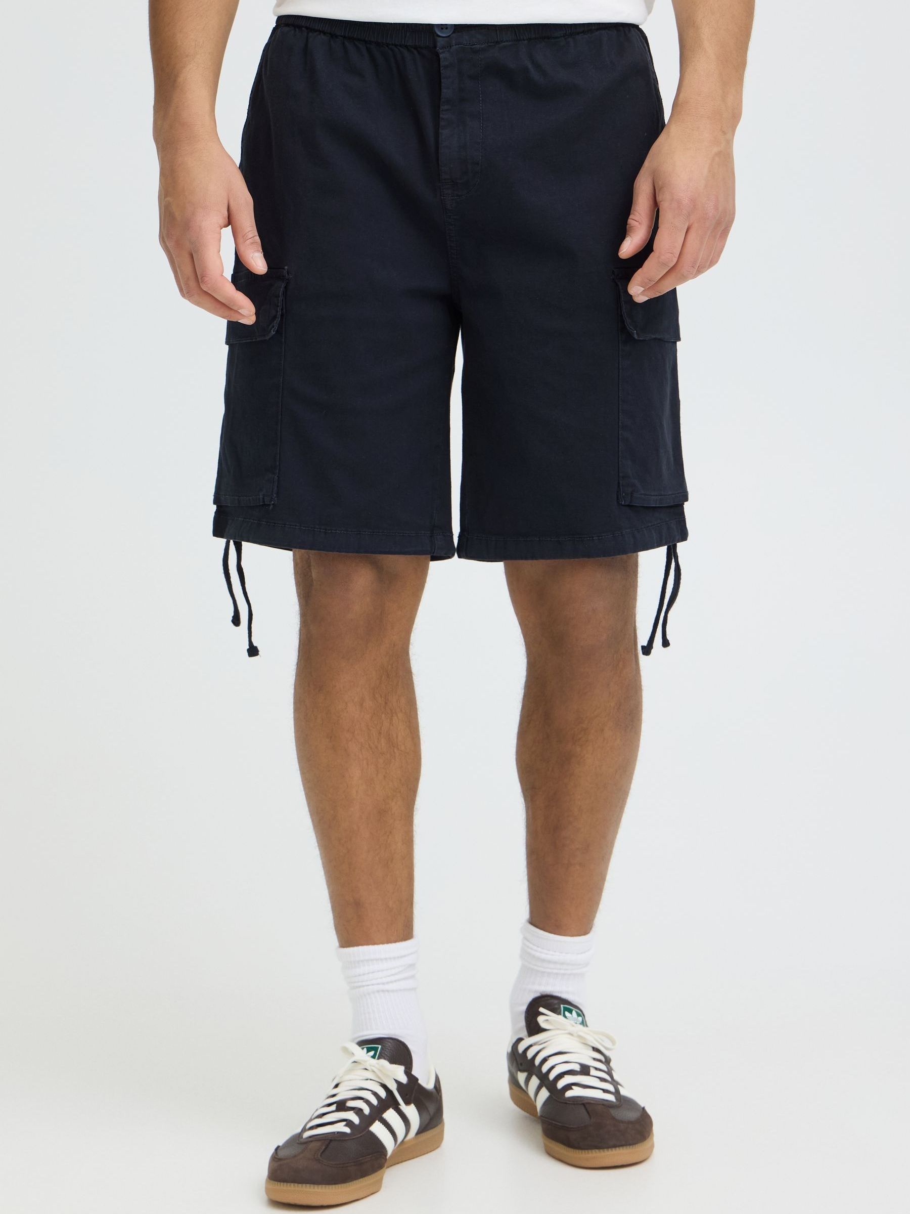 Blend Men's Blue Heritage Utility Cargo Shorts - Image 1