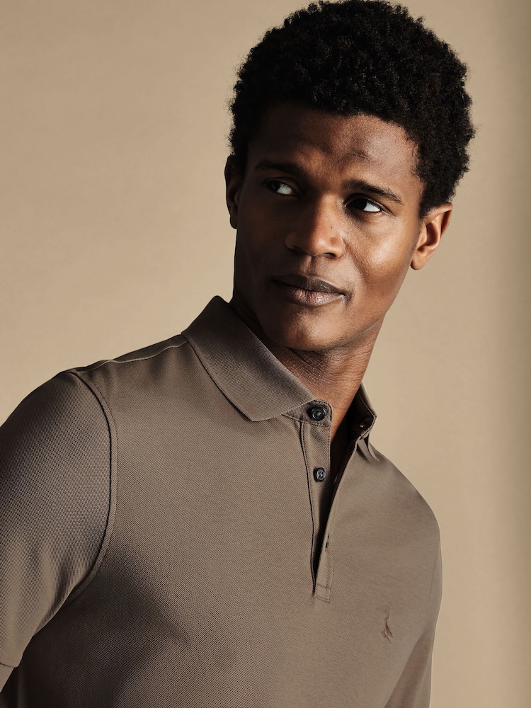 Charles Tyrwhitt Brown Solid Short Sleeve Cotton Tyrwhitt Pique Polo Shirt - Image 2 of 5