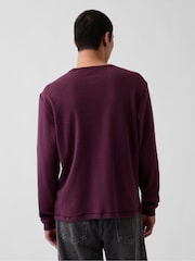 Burgundijas sarkans - Gap Relaxed Henley T-krekls - Attēls 2 no 5
