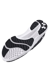 Черный - Тренажеры Under Armour Charged Breeze 2 - Изображение 6 из 6