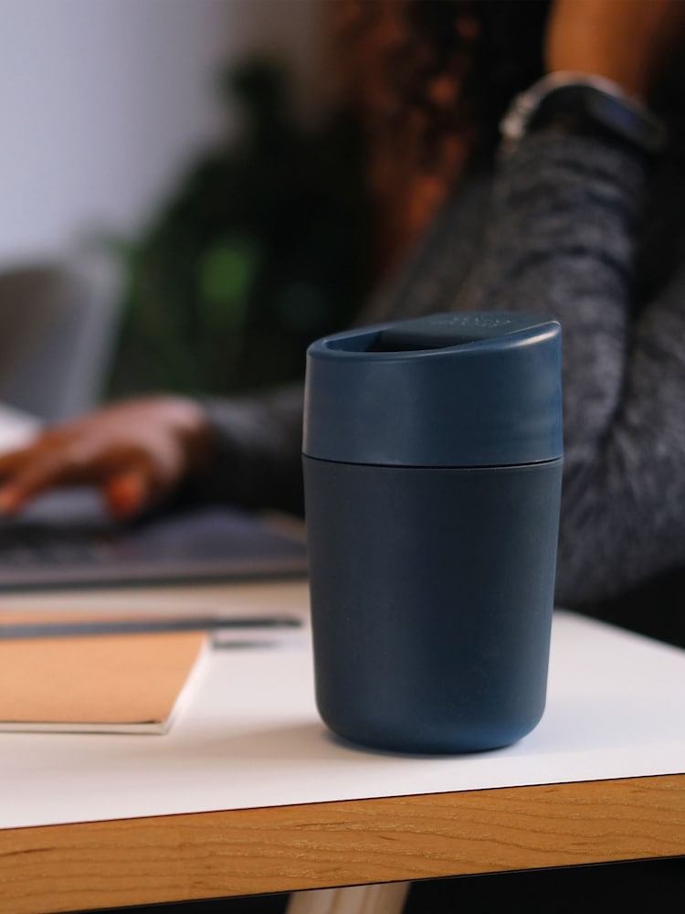 Joseph Joseph Blue Sipp Travel Mug With Hygienic Lid - Image 2 of 4