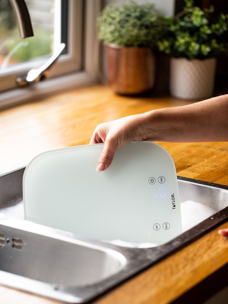 Silver Waterproof 14kg Kitchen Digital Scale - Image 1 of 3