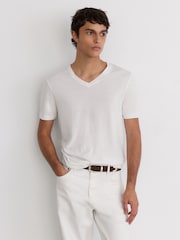 Reiss White Salina Cotton-Modal V-Neck Tailored-Fit T-Shirt - Image 4 of 6