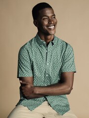 Charles Tyrwhitt, Ditsy, bügelfreies Slim-Fit-Hemd mit Blumenmuster aus 100 % Baumwolle - Bild 2 von 6