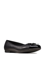 Clarks Black Multi Fit Leather Scala Bloom Youth Shoes - Image 3 of 7
