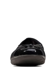 Clarks Black Multi Fit Leather Scala Bloom Youth Shoes - Image 4 of 7