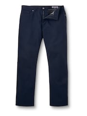 Синий - Саржевые джинсы зауженного кроя с 5 карманами Charles Tyrwhitt - Изображение 4 из 5
