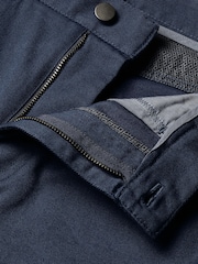 Синий - Саржевые джинсы зауженного кроя с 5 карманами Charles Tyrwhitt - Изображение 5 из 5
