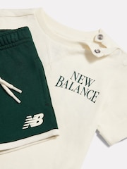 New Balance T-shirt & arqué Ensemble short - Image 3 de 4