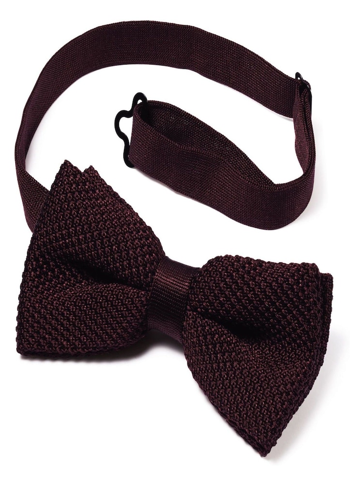 Charles Tyrwhitt Red Classic Knitted Ready-Tied Bow Tie - Image 1 of 1
