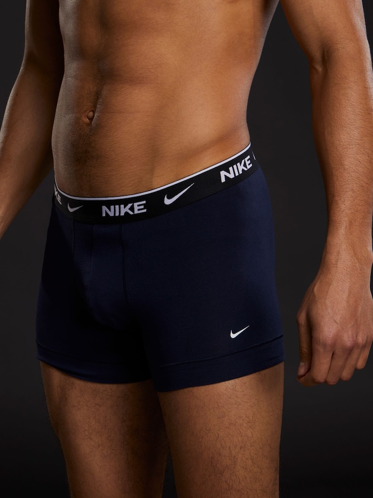 Nike Dark Blue Everyday Cotton Stretch Trunks Three Pack - Image 5 of 5
