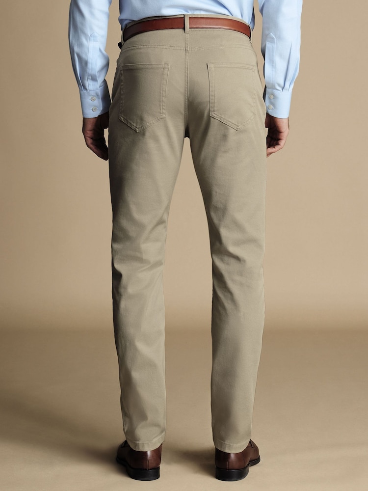 Charles Tyrwhitt Natural Twill Classic Fit 5 Pocket Jeans - Image 2 of 5