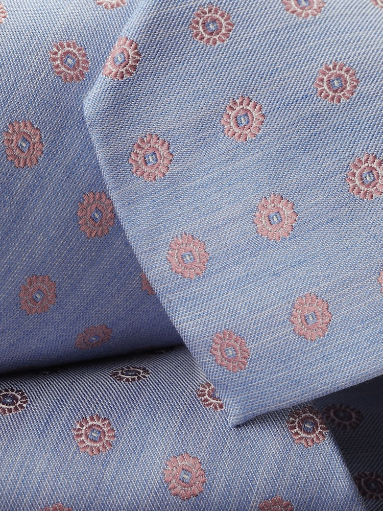 Charles Tyrwhitt Blue grey Medallion Silk Spun Viscose Stain Resist Pattern Tie - Image 2 of 2