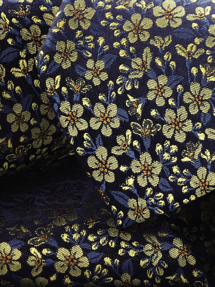 Charles Tyrwhitt Blue Ground Floral Tie - Image 2 of 2