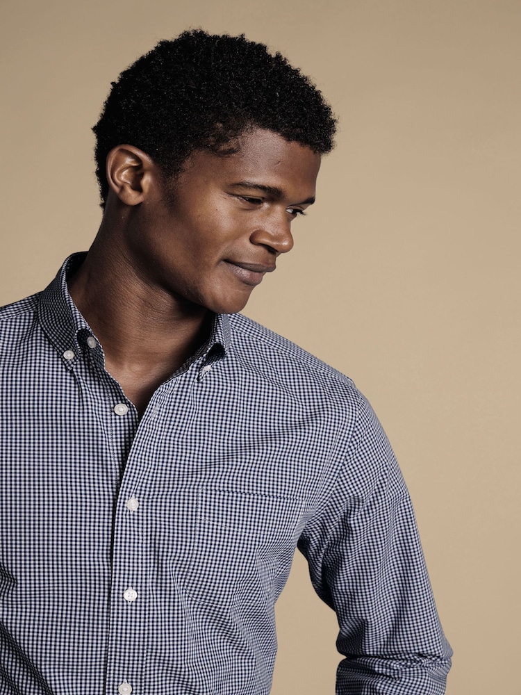 Charles Tyrwhitt Bügelfreies Hemd aus 100 % Baumwollpopeline in schmaler Passform mit Stretch und kleinen Vichy-Karos - Bild 2 von 6