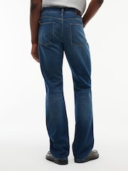 Tommy Hilfiger Warren Faded Bootcut Jeans - תמונה 2 מתוך 7