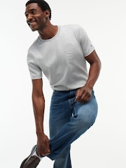 Tommy Hilfiger Warren Faded Bootcut Jeans - תמונה 4 מתוך 7