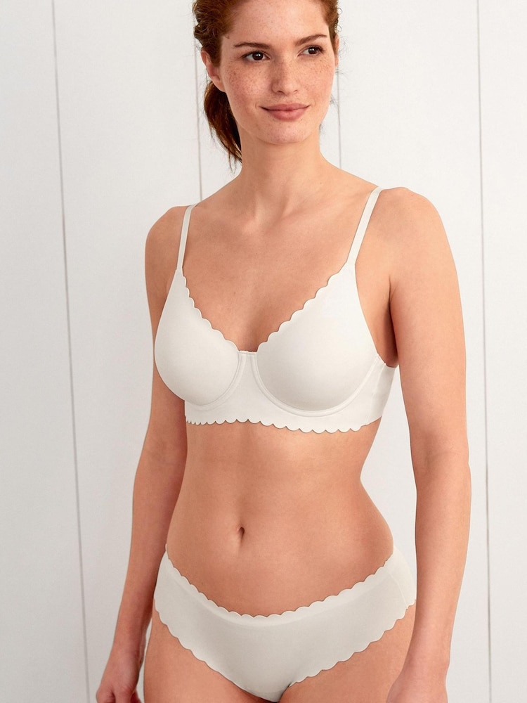White Non Pad Full Cup Microfibre Scallop Edge Bras - Image 2 of 5