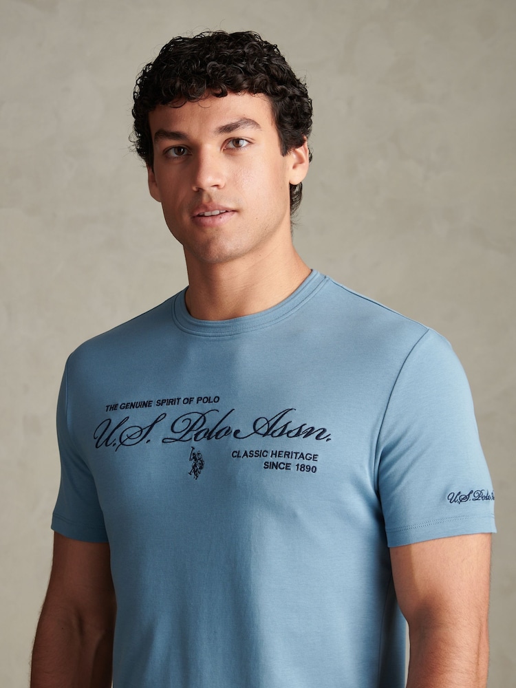 U.S. Polo Assn Premium Script Embroidered T-Shirt - Bild 2 av 5