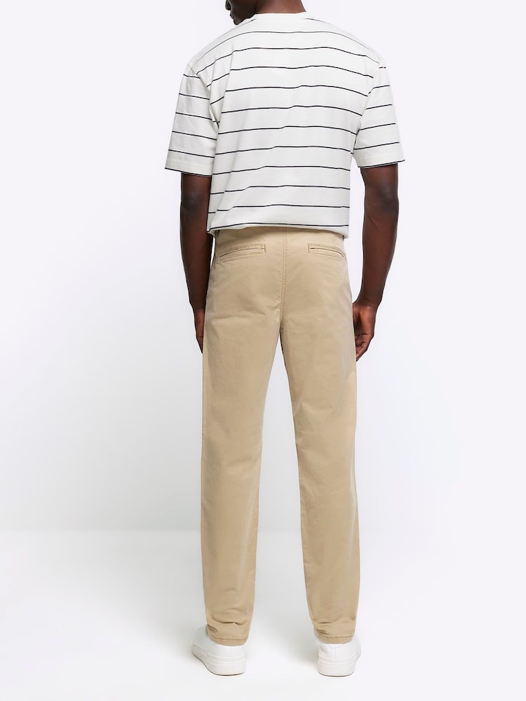 Natural - Pantalones chinos ajustados con efecto lavado de River Island - Imagen 2 de 4