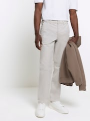 Gris - Pantalones chinos ajustados con efecto lavado de River Island - Imagen 2 de 4