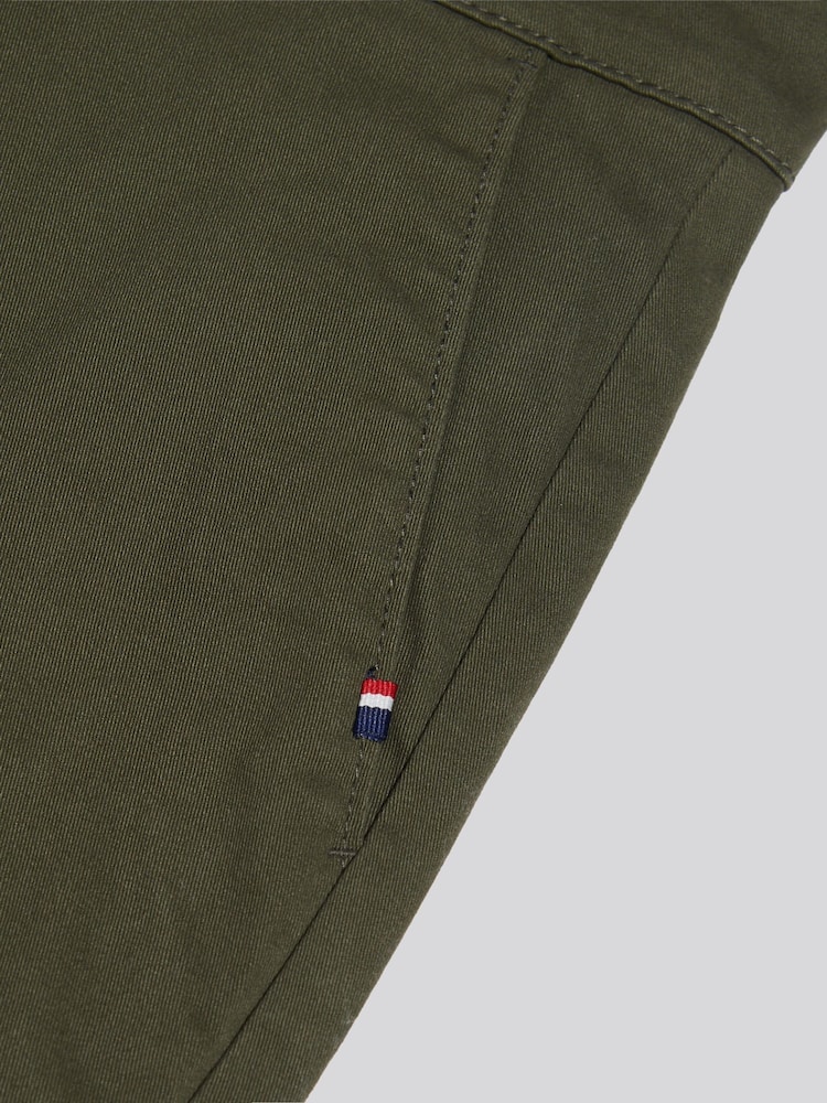 Grün - U.S. Polo Assn. Relaxed Fit Stretch Chinos - Bild 4 von 4 Grün - U.S. Polo Assn. Relaxed Fit Stretch Chinos - Bild 4 von 4