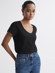 Reiss Black Ashley Cotton Scoop Neck T-Shirt - Image 3 of 4