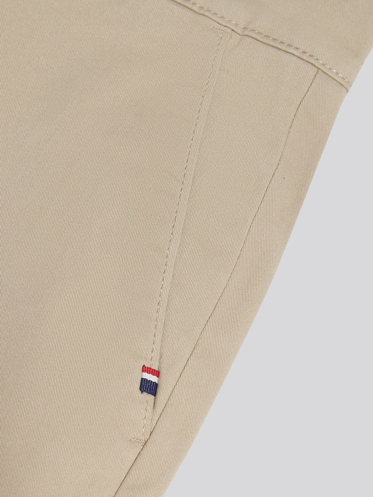 Cream - U.S. Polo Assn. Relaxed Fit Stretch Chinos - Bild 9 von 9 Cream - U.S. Polo Assn. Relaxed Fit Stretch Chinos - Bild 9 von 9
