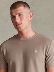 Natur - U.S. Polo Assn Herringbone Jersey T-Shirt - Bild 4 von 4
