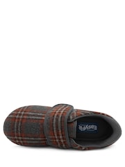 Pavers Grey EasyFit Sven Extra Wide Adjustable Fasten Slippers - Image 5 of 6
