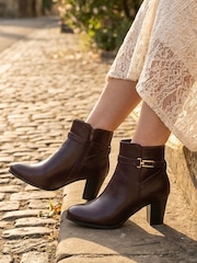 Burgundy Punainen - Pavers Smart Block Heel Ankle Boots With Buckle Detail - Kuva 1 / 6