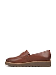 Mocasines de piel sin cordones Adiline de corte ancho de Naturalizer - Imagen 2 de 7
