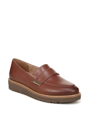 Mocasines de piel sin cordones Adiline de corte ancho de Naturalizer - Imagen 3 de 7