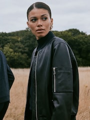 Reiss Bradie Bomberjacke aus Leder mit durchgehendem Reißverschluss - Bild 1 von 6
