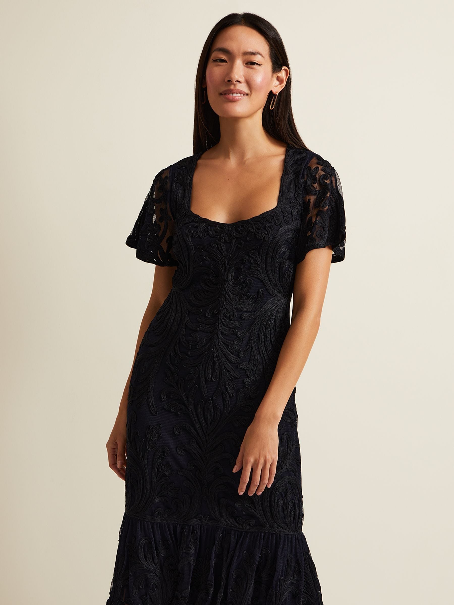 Phase Eight* Matilda テープワーク ミディドレス Matilda Tapework Midi Dress | Phase Eight ROW |