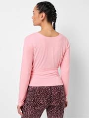 وردي - رداء عُلوي Wear Your Way بكُم طويل من تشكيلة Soft Flow Studio من Sweaty Betty - صورة 3 من 6