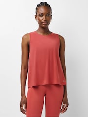 Қызыл - Sweaty Betty Soft Flow Studio кілт тесігі бар майка - 6суретінің 1 суреті