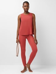 Қызыл - Sweaty Betty Soft Flow Studio кілт тесігі бар майка - 6суретінің 5 суреті