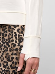 Hvid - Sweaty Betty After Class Seam Detail Crop Sweatshirt - Billede 5 af 6