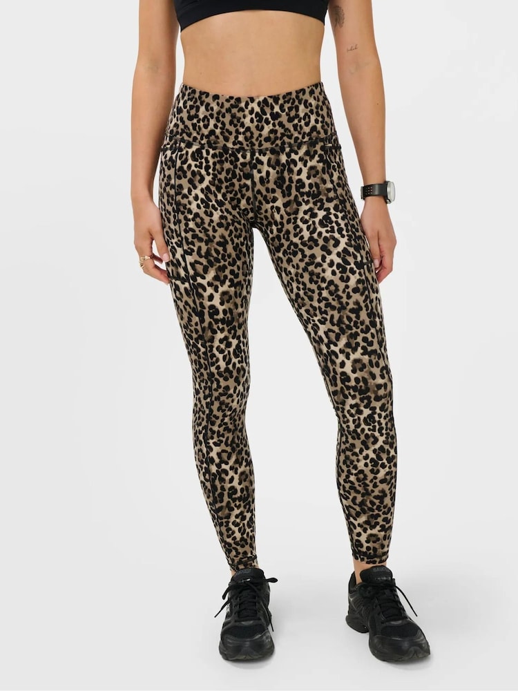Braun mit Leopardenmuster - Sweaty Betty Power 7/8 Leggings mit Paspelierung - Bild 1 von 6 Braun mit Leopardenmuster - Sweaty Betty Power 7/8 Leggings mit Paspelierung - Bild 1 von 6