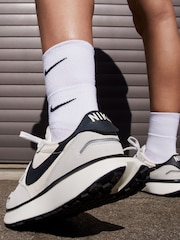 Neutral - Nike Phoenix Waffle Trainers - Image 4 of 13