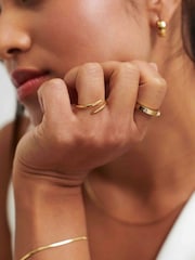 D.Louise Gold Classic Claw Ring - Image 2 of 5