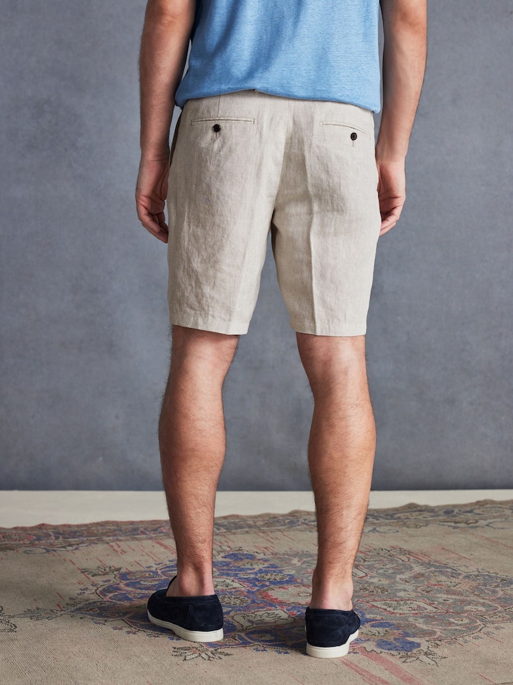 Ecru Signature Italian Leomaster 100% Linen Shorts - Image 2 of 9