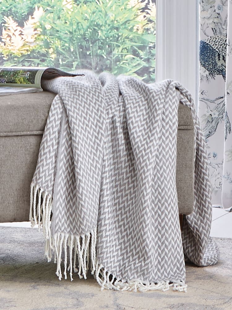 غطاء Arya من Laura Ashley - صورة 1 من 3