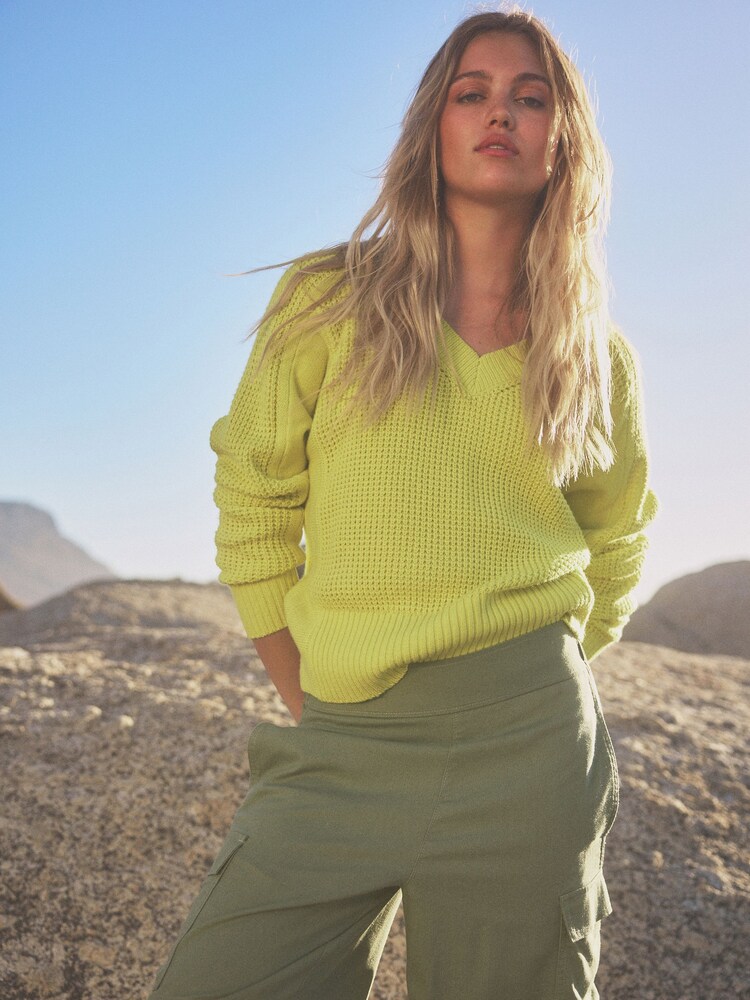 Khaki Green Summer Knee Length Shorts With Linen - Image 2 of 10