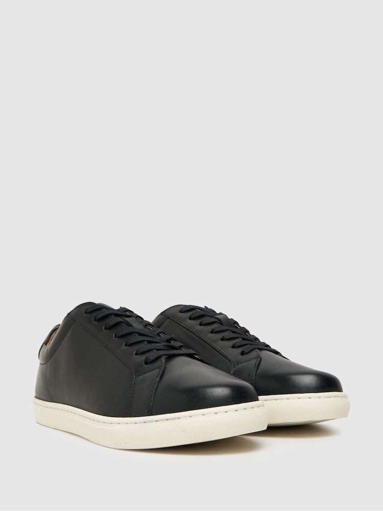 Schuh Wayne Leather Trainers - Image 2 of 4