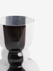 Patterned Glass Curved Vase - صورة 3 من 3