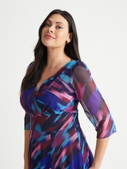 Scarlett & Jo Purple Pink & Blue Float Isabelle Curve Angel Sleeve Maxi Dress - Image 4 of 4